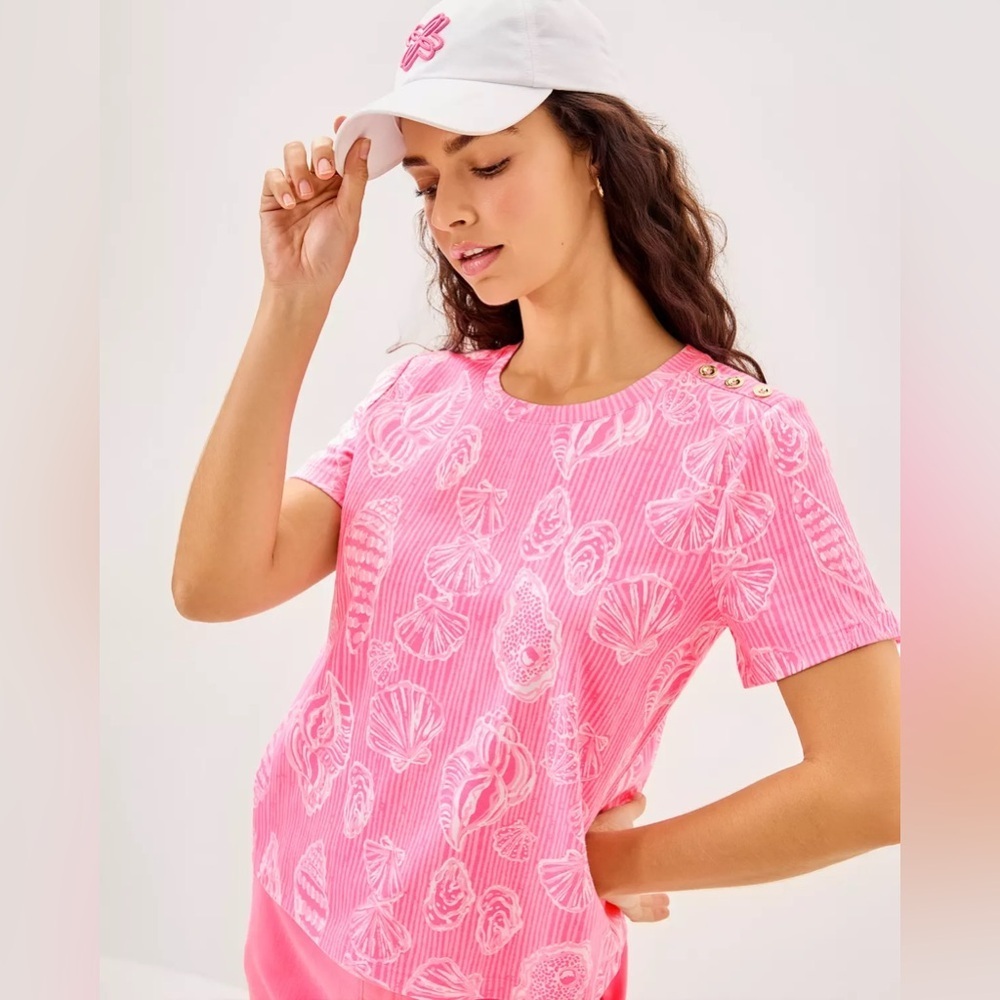 NWOT Lilly Pulitzer Barreto Cotton Top Short Sleeve Gold Button Beach Pink M